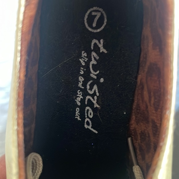 KIX Faux Leather Metallic Gold Sneakers by Twisted Sz Women Size 7 - Picture 7 of 7